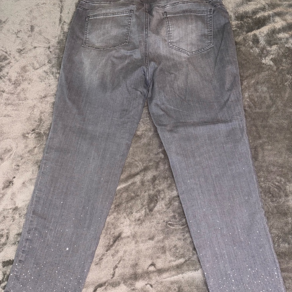 Chico's Gray Skinny Jeans with Sparkle Accents - Picture 4 of 4